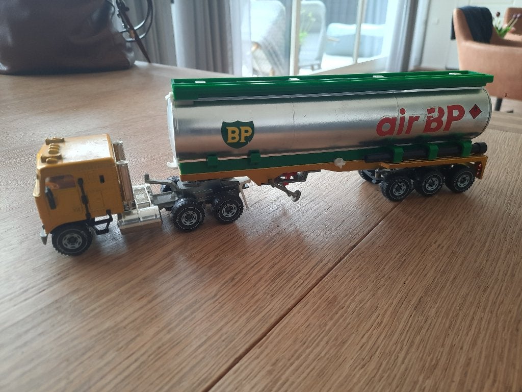 Vintage Siku BP Tankwagen - Zo goed als nieuw, Hobby en Vrije tijd, Ophalen of Verzenden, Zo goed als nieuw, Bus of Vrachtwagen