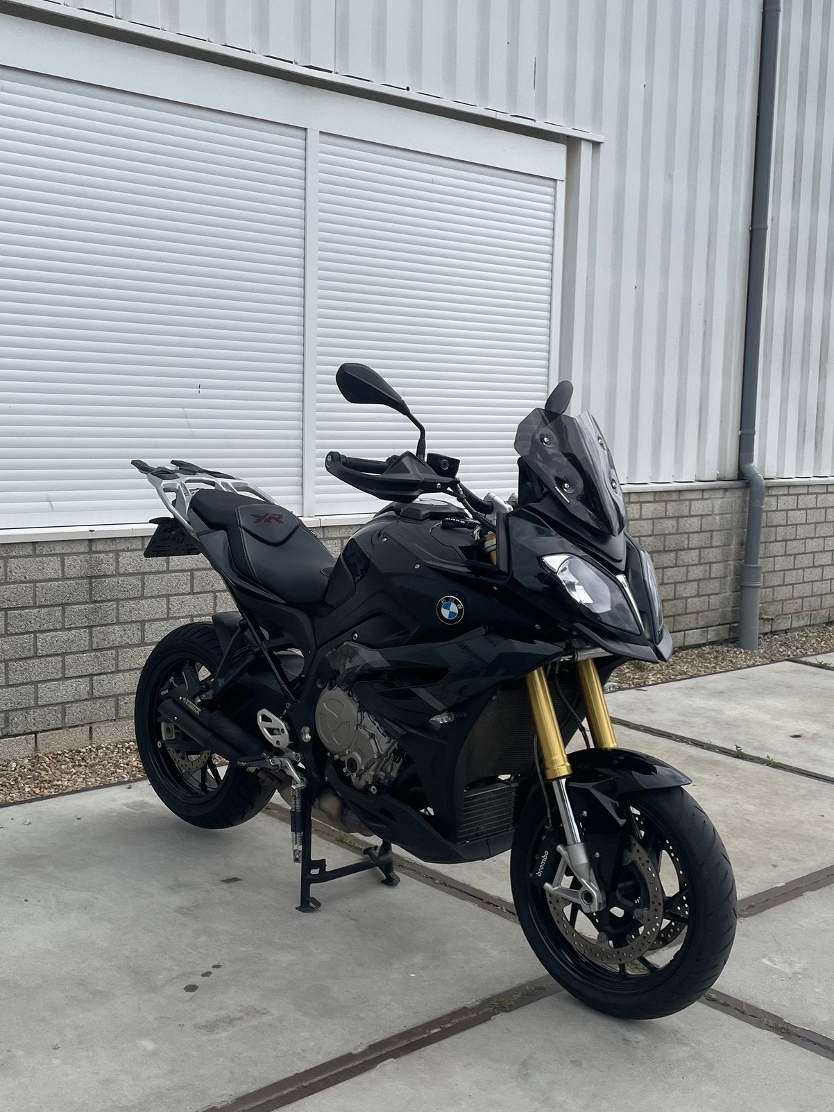 BMW S1000XR TRIPLE BLACK (BJ 2019), Occasion, 4 cilinders, Motorrijbewijs A, Handvatverwarming