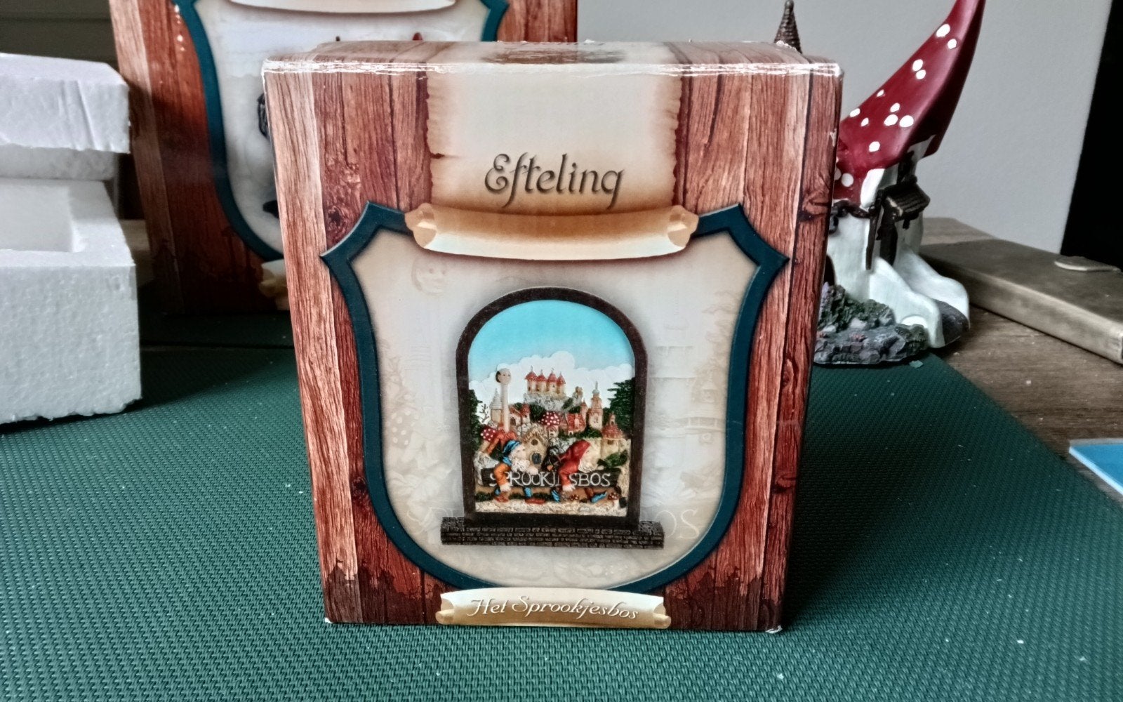 luville Efteling bord sprookjes bos, Ophalen of Verzenden, Zo goed als nieuw, Beeldje of Poppetje