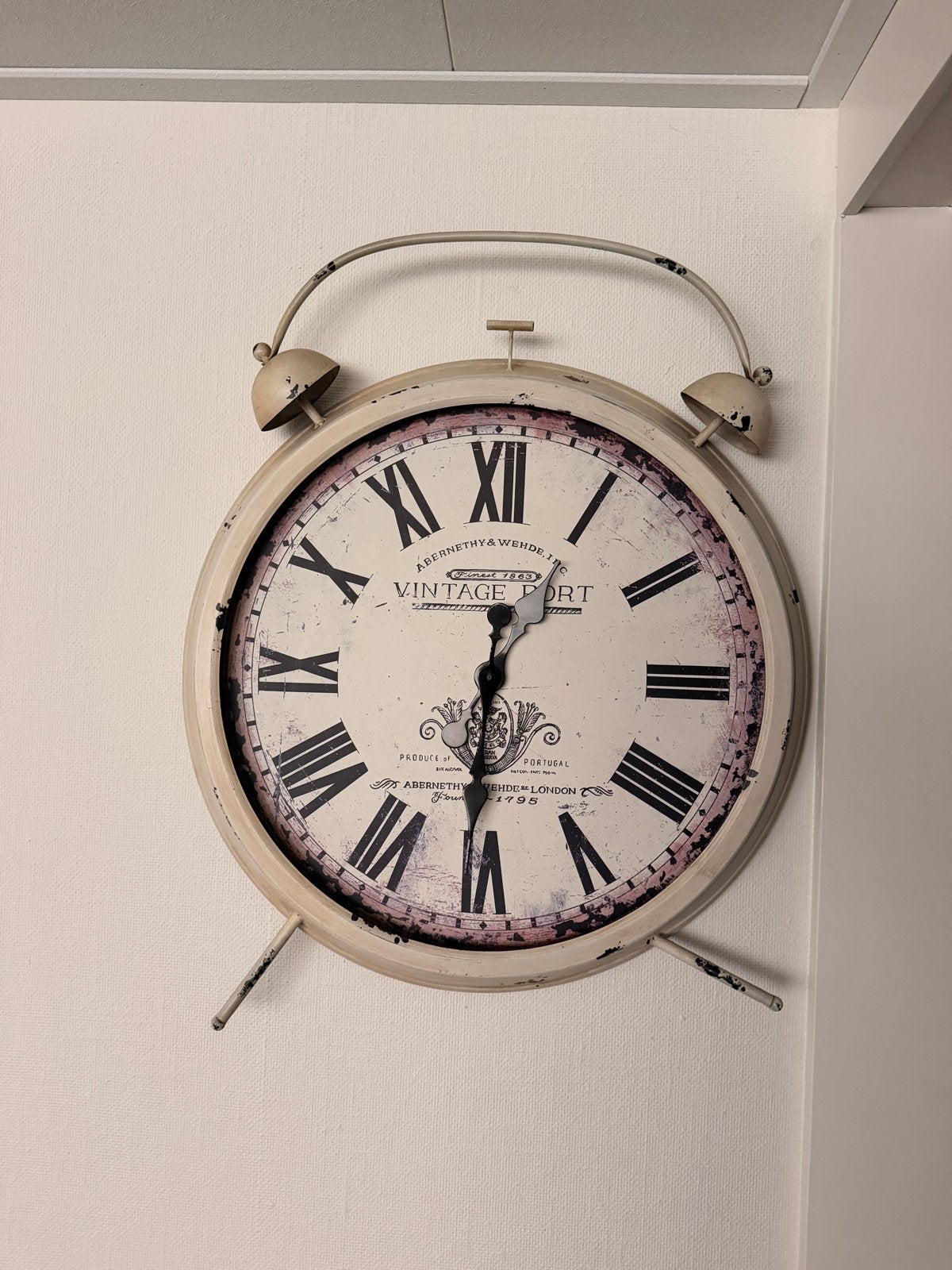 Grote Vintage Wandklok - Wekker Stijl, Huis en Inrichting, Woonaccessoires | Klokken, Wit, Vintage, Analoog, Ophalen of Verzenden