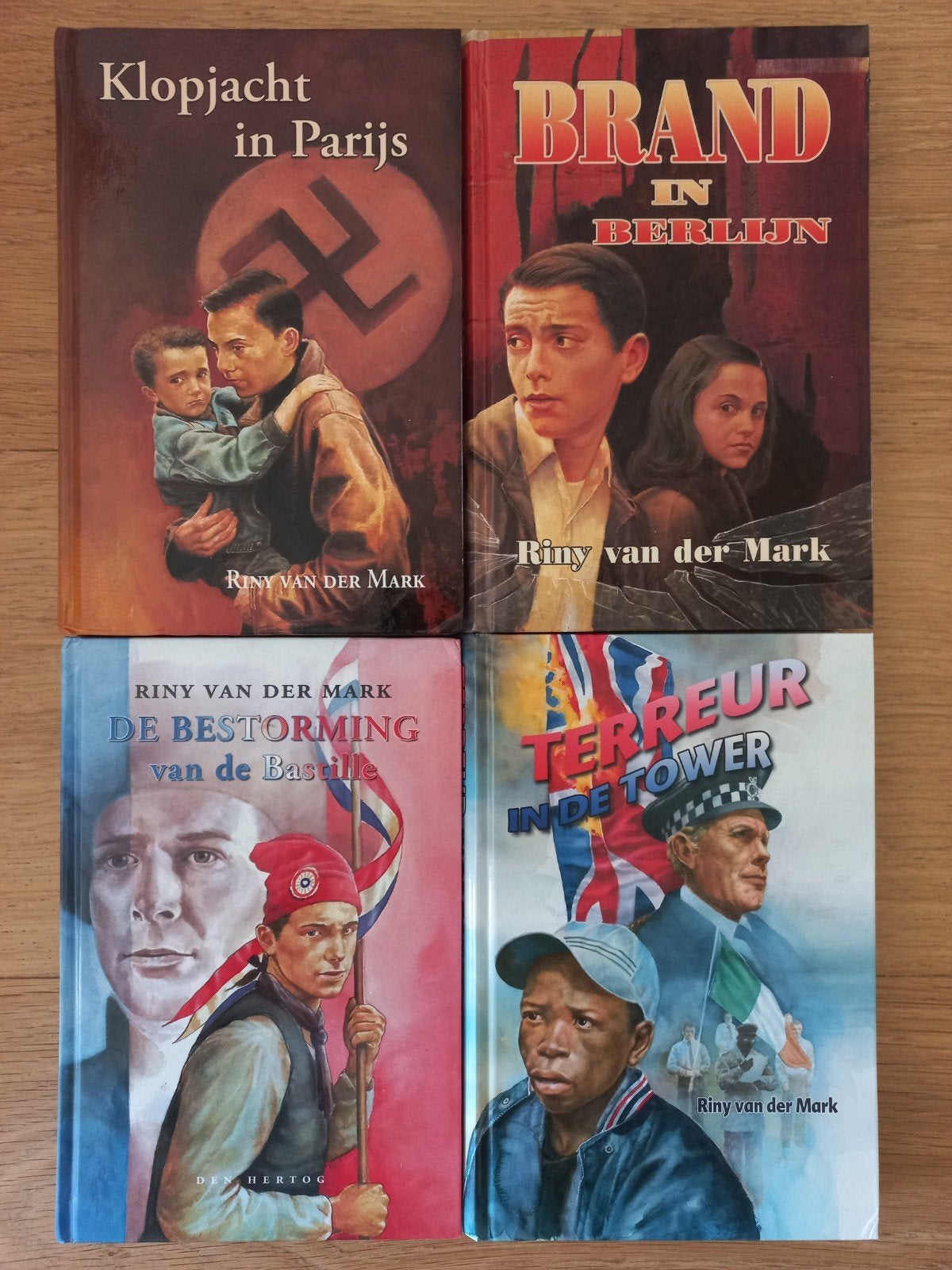 4x Riny van der Mark, spannende chr. jeugdboeken, o.a 2e WO, Boeken, Ophalen of Verzenden, Gelezen