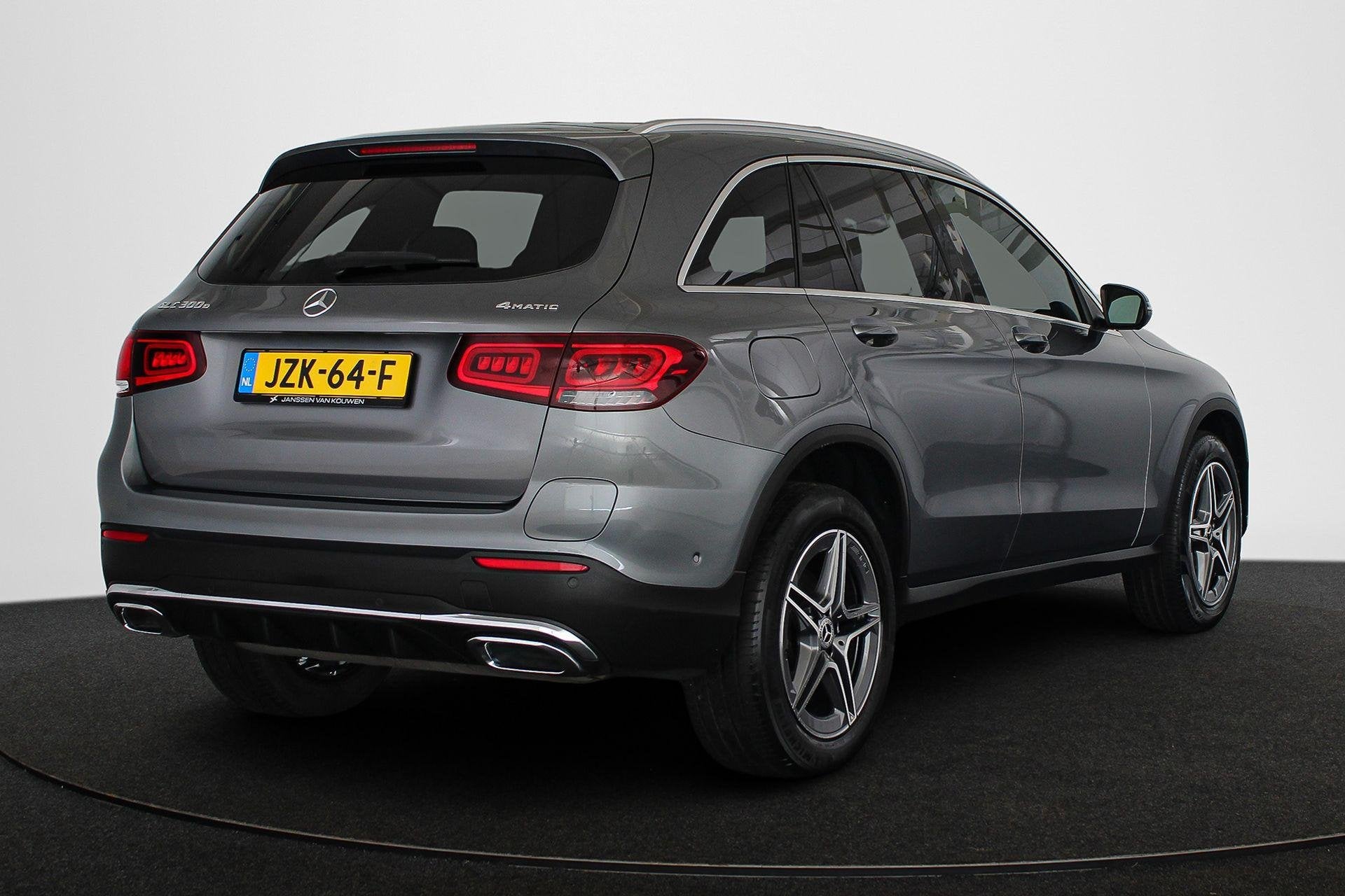 Mercedes-Benz GLC-klasse 300e 4MATIC Premium Plus AMG Memory, Auto's, Automaat, Gebruikt, Euro 6, 4 cilinders