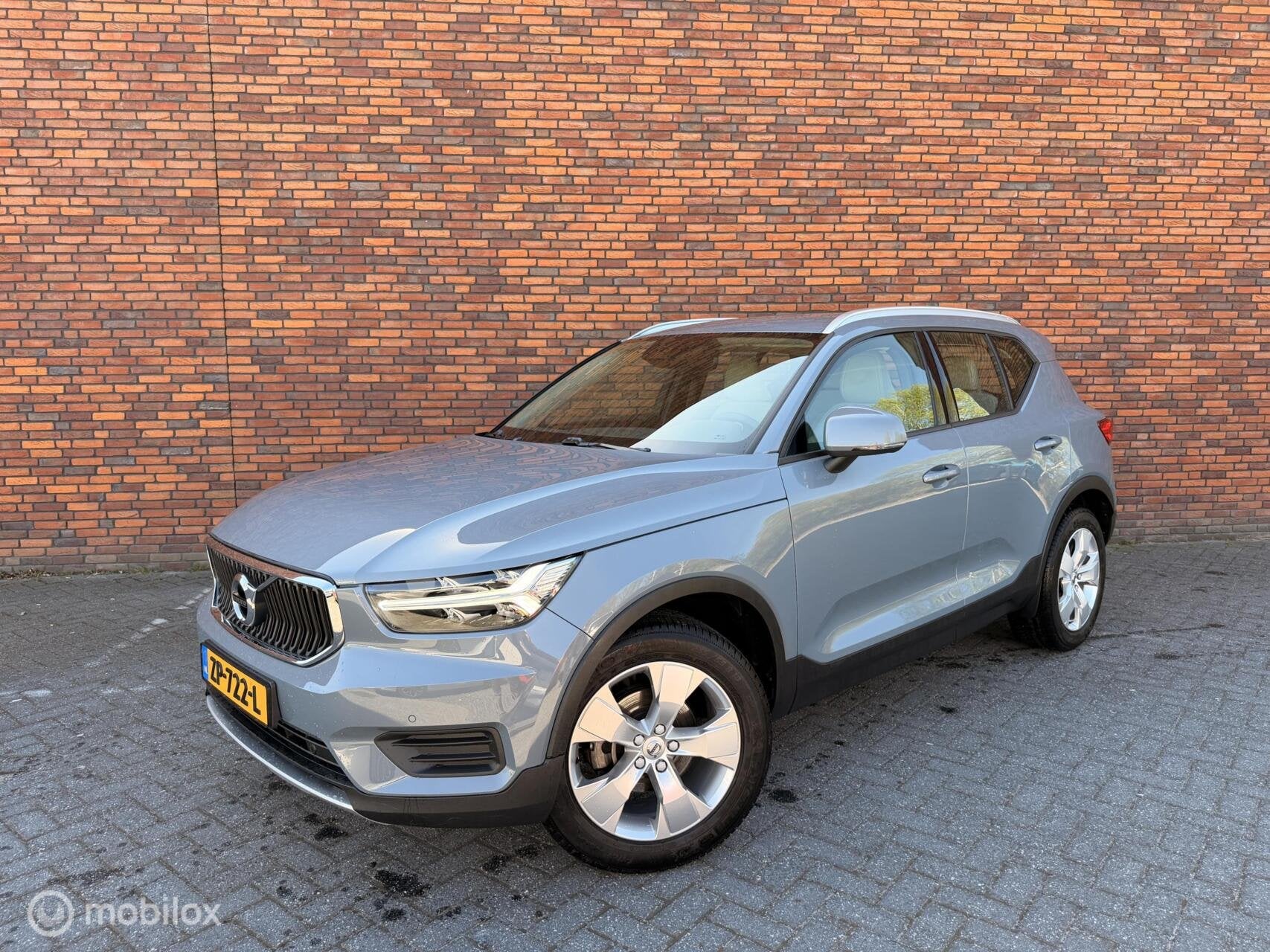 Volvo XC40 1.5 T3 Momentum Dealer carplay Trekhaak, 1525 kg, Gebruikt, Euro 6, 163 pk