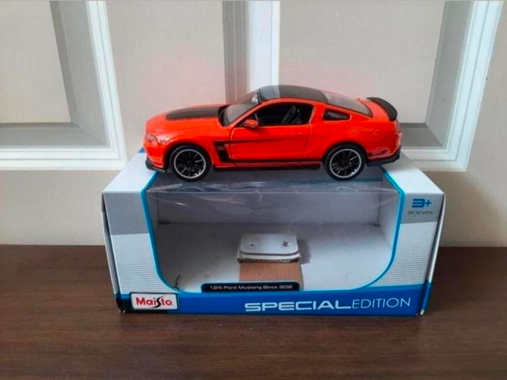 Ford Mustang Boss 302 1:24. Maisto. Special edition serie., Ophalen of Verzenden, Zo goed als nieuw, Auto, Maisto