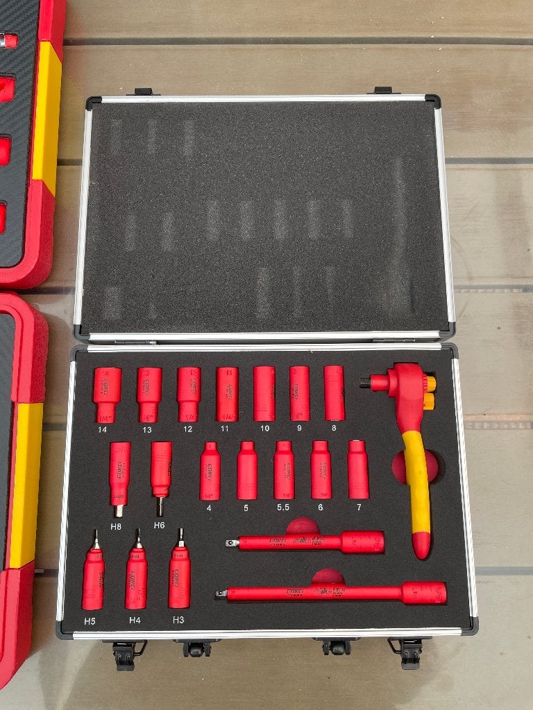 VDE Geïsoleerde Gereedschapsets - Nieuw en Ongebruikt, Doe-het-zelf en Verbouw, Gereedschap | Handgereedschap, Ophalen of Verzenden