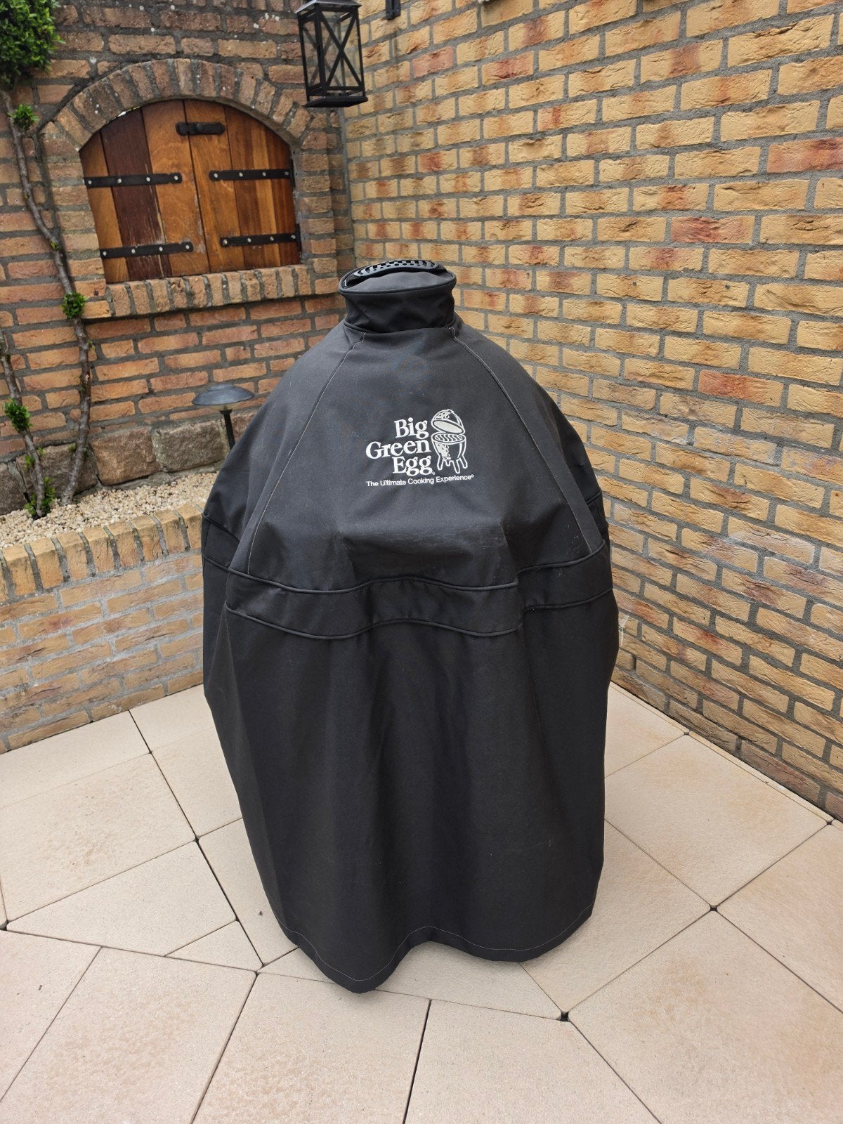 Big Green Egg met gietijzeren pannen en pizzasteen, Ophalen, Gebruikt, Big Green Egg