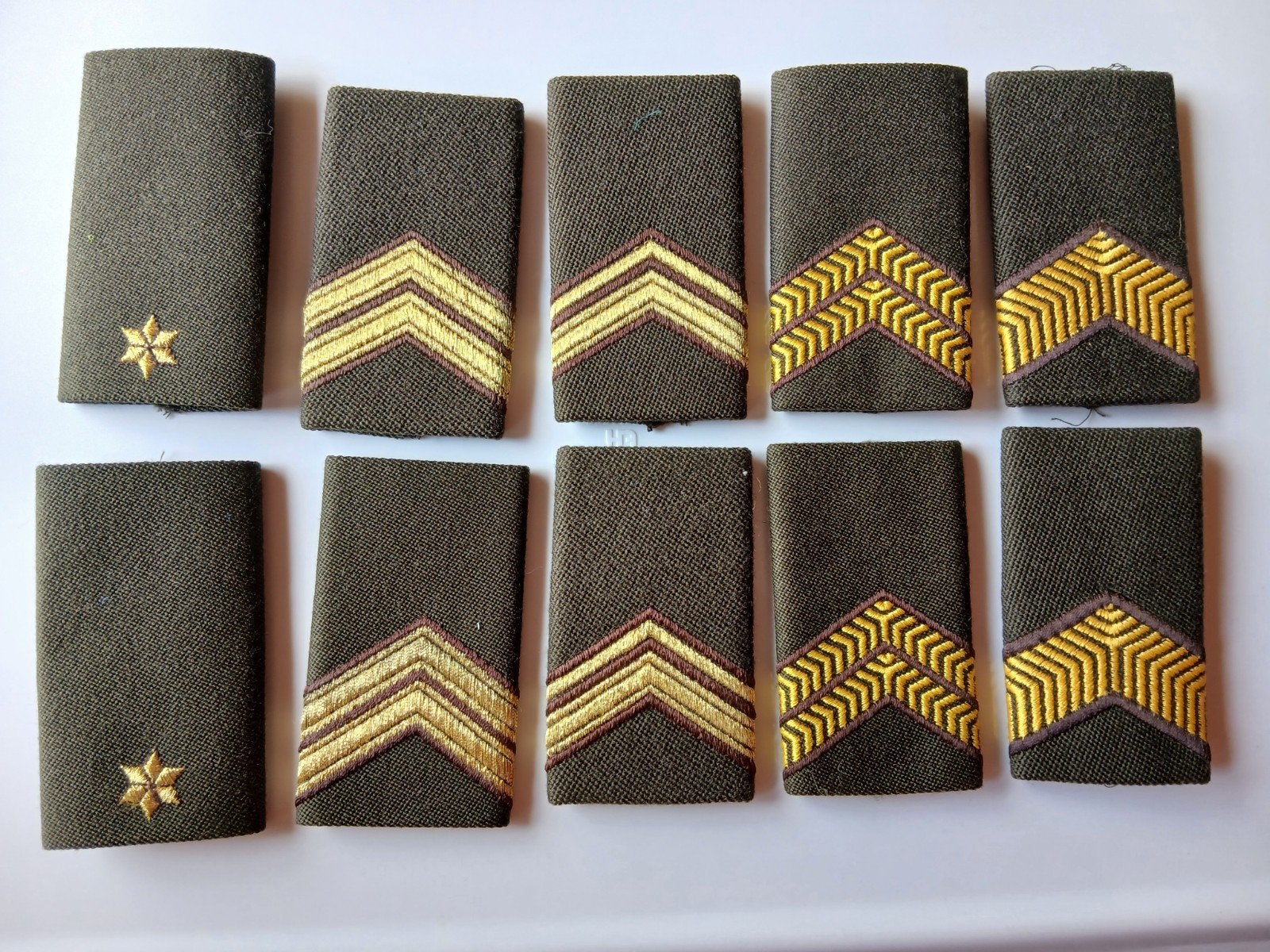 5 setjes schuifpassanten voor overhemd DT 63, Ophalen of Verzenden, Landmacht, Nederland