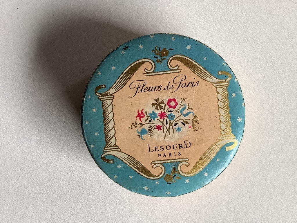 Oude en heel mooie poederdoos van Lesourd, Ophalen of Verzenden, Gebruikt, Miniatuur
