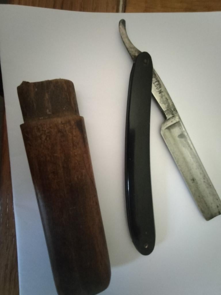 Oud scheermes met houten koker, Savalle Voorburg, Antiek en Kunst, Antiek | Overige Antiek, Ophalen of Verzenden