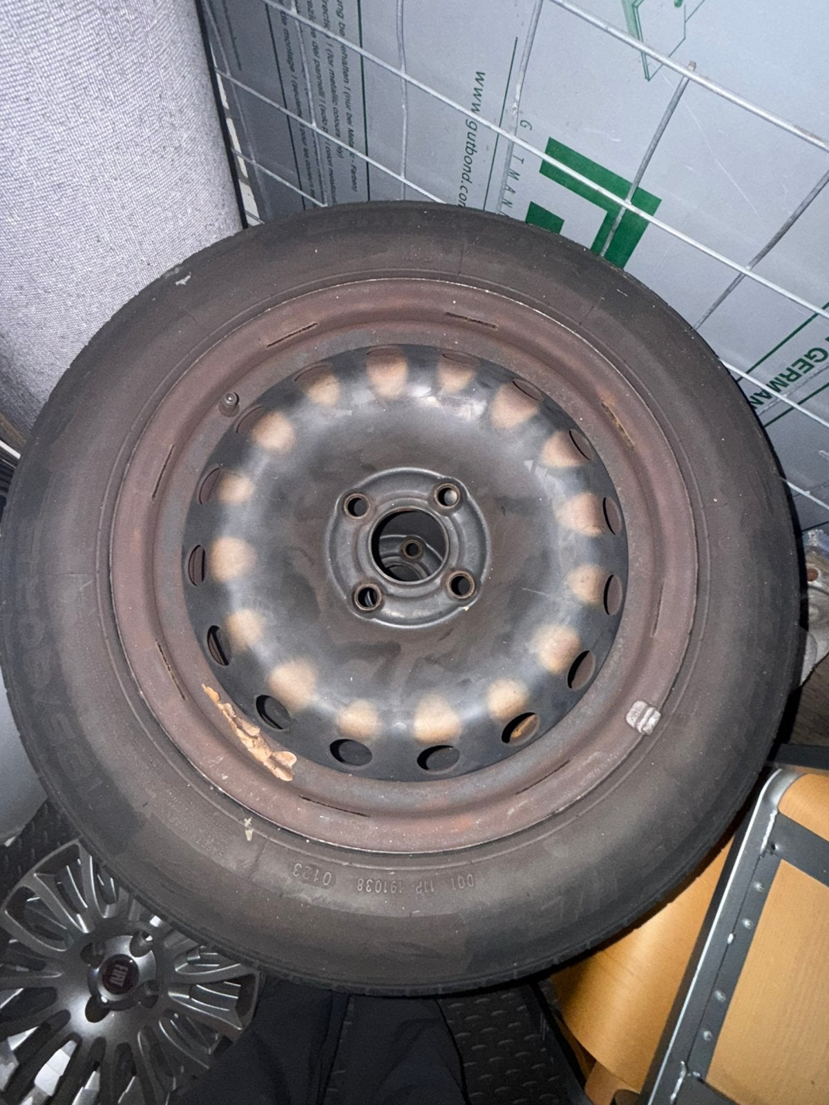Fiat punto stale velgen met zomer banden, Ophalen, Gebruikt, 15 inch, 185 mm