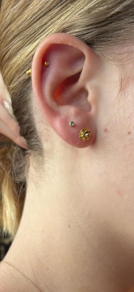 Bloem roos 14k gouden oorbellen dames stekers fraai, Sieraden, Tassen en Uiterlijk, Oorbellen, Voordeelsieraden, Verzenden, Zo goed als nieuw