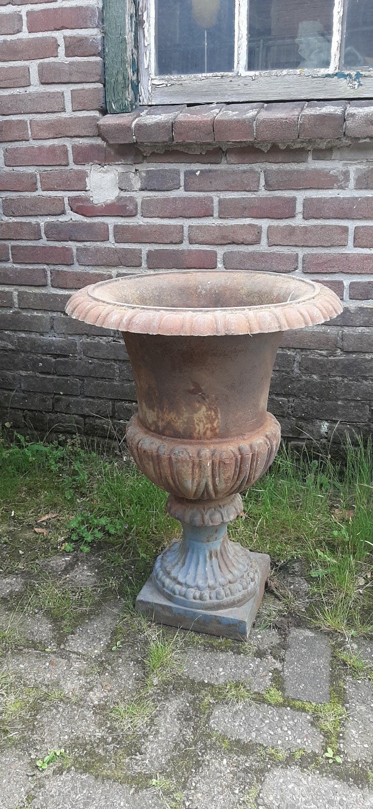 Gietijzeren vaas groot, Ophalen