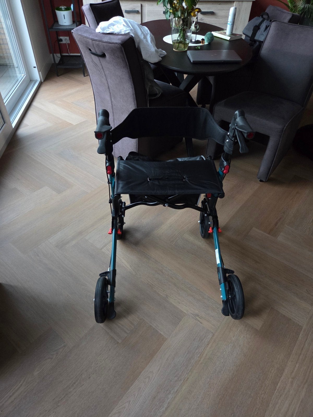 nieuwe rollator, Diversen, Ophalen of Verzenden, Opvouwbaar, Nieuw