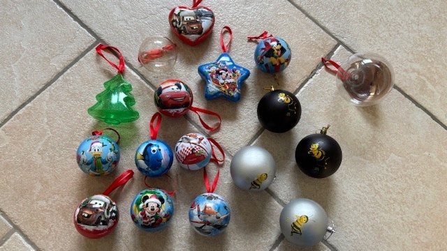 Disney Kerstballen ( Cars, Mickey, Pluto, Planes, Finding Ne, Ophalen of Verzenden