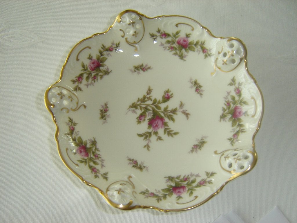 Rosenthal Moliere schaal met rozen decor, Ophalen of Verzenden