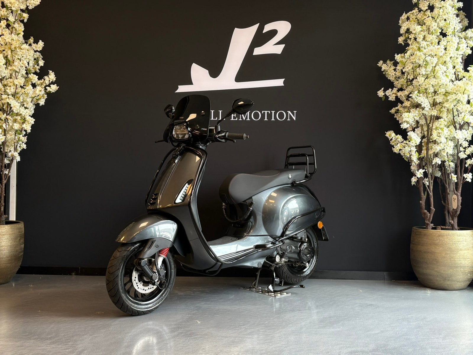 Vespa Sprint | Daytona Grau | Brom | 2022 | 6500 km, Gebruikt, Overige modellen, ., Maximaal 45 km/u