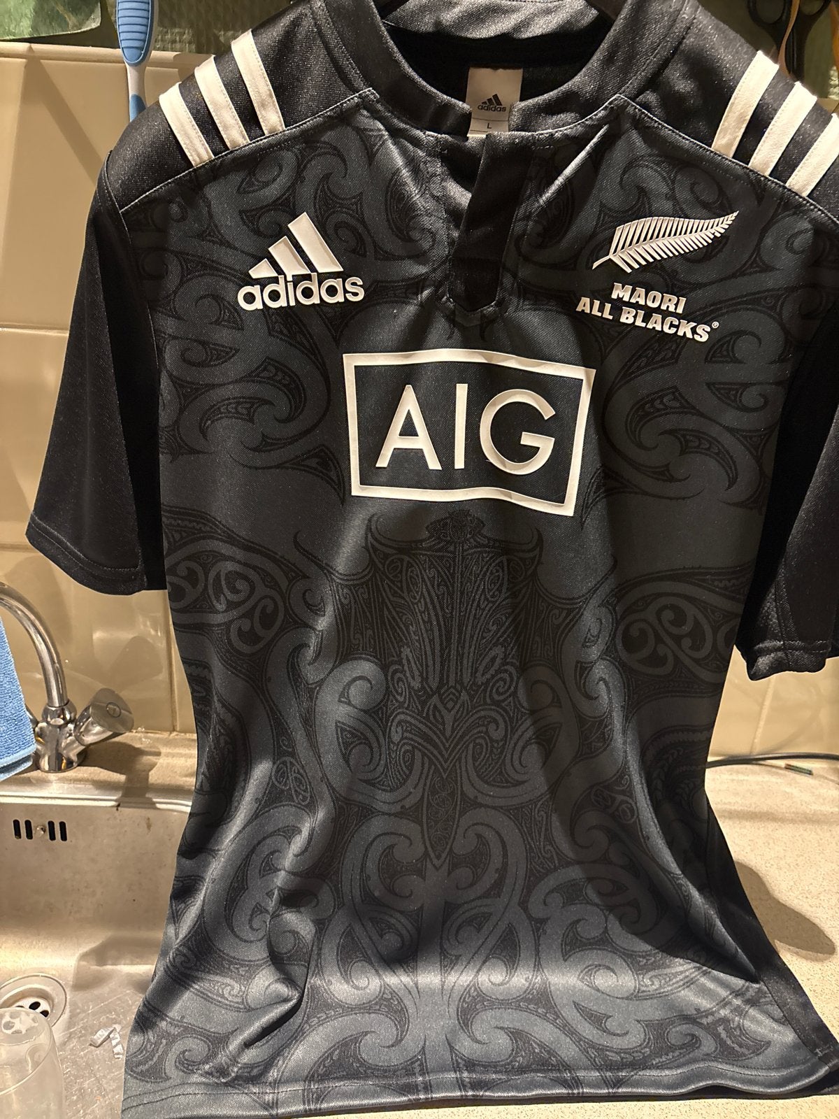 Prachtig All Blacks shirt - Nieuwstaat, maat L, Zwart, Maat 42/44 (L), Nieuw, Ophalen of Verzenden