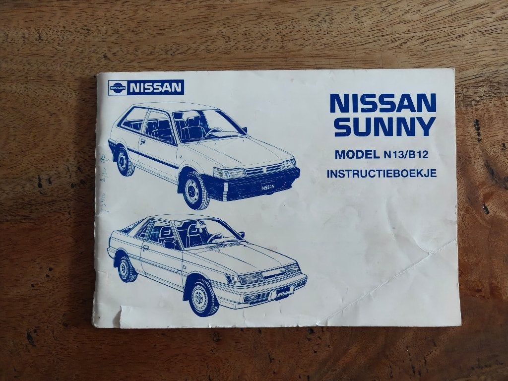 NISSAN Sunny N12 / N13 instructie boekje Nederlands., Ophalen of Verzenden