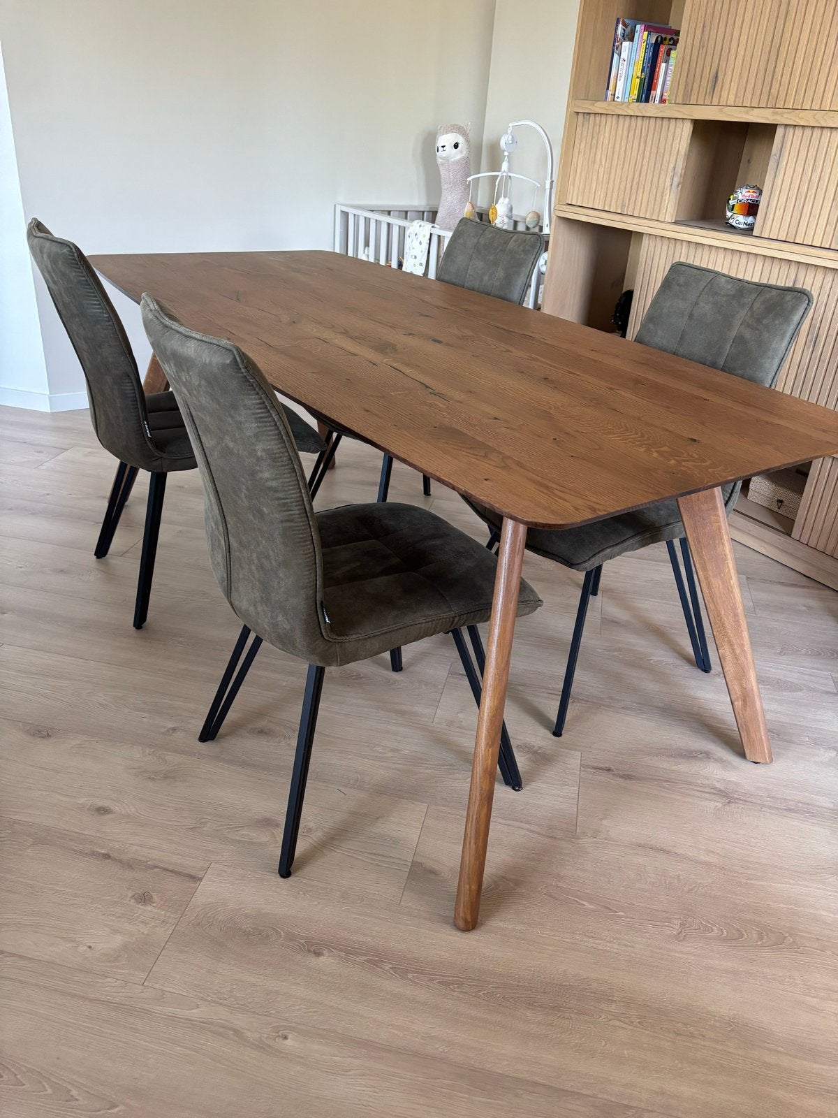 Bommel eetkamerstoelen – suède/microleder olijfkleur, Ophalen, Gebruikt, Overige kleuren, Vier