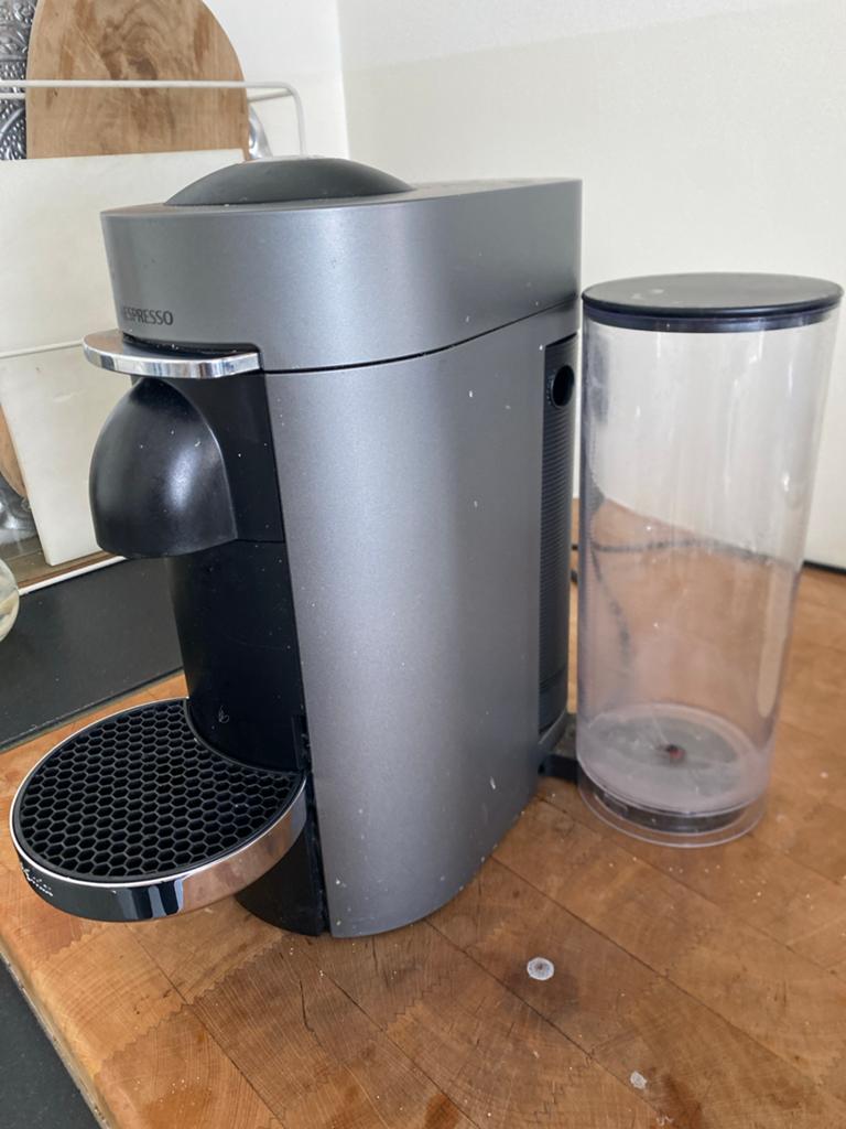 Nespresso Vertuo Next Koffiemachine - Zo goed als nieuw, Koffiemachine, Ophalen of Verzenden, Zo goed als nieuw, 1 kopje