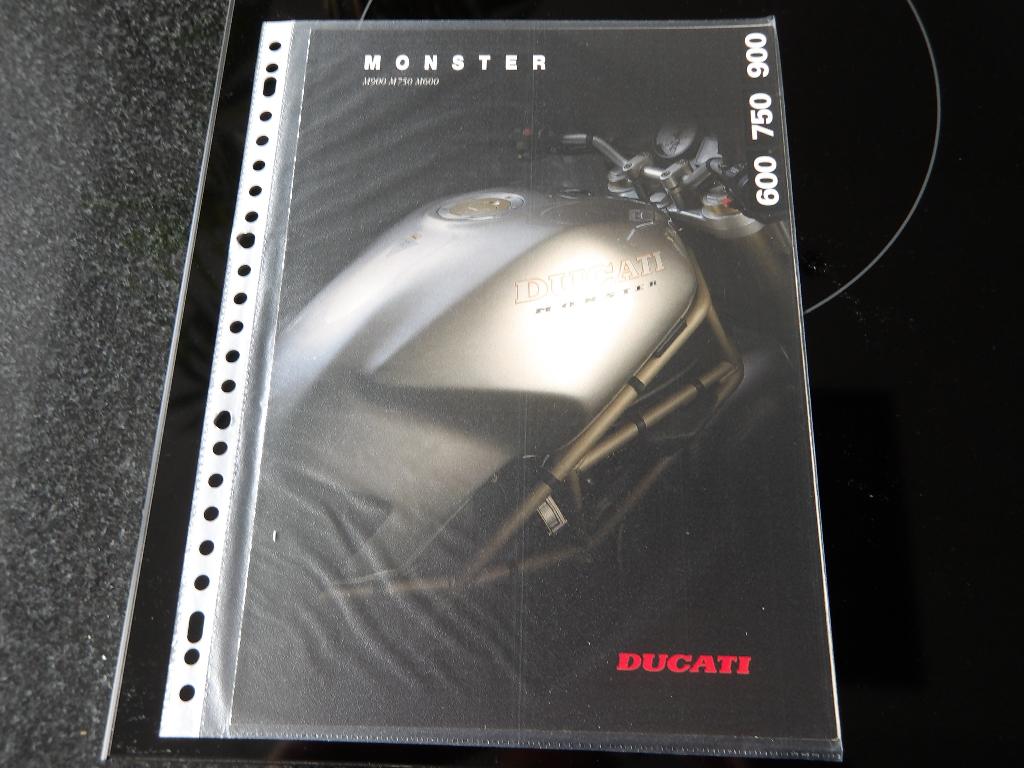 folder Ducati 600 750 900 MONSTER, Ophalen of Verzenden, Ducati