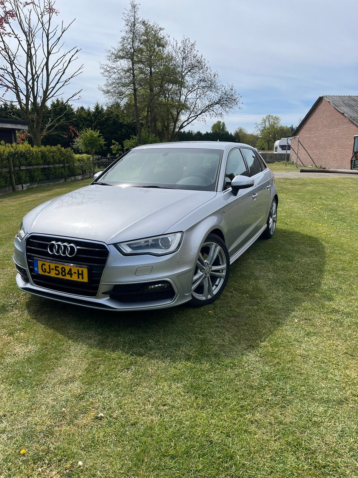 Audi A3 1.4 Tfsi 110KW SB S-tronic 2015 Grijs, 4 cilinders, 1210 kg, Leder en Stof, Origineel Nederlands