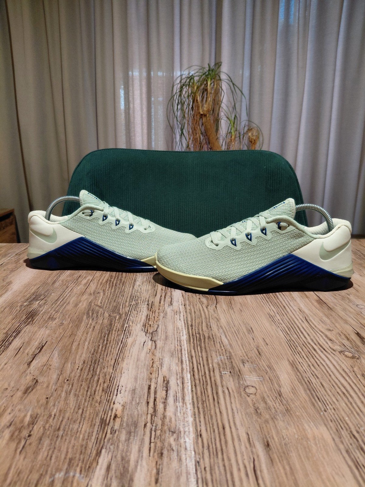 Nike Metcon 5 'Pistachio Frost' Size 38
Treatments: shoes ha, Overige kleuren, Nike, Ophalen of Verzenden, Sneakers of Gympen
