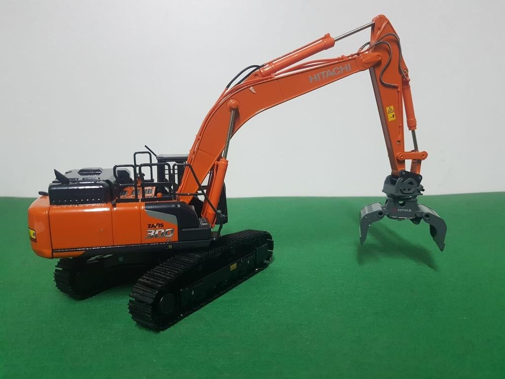 Hitachi Zaxis 300-7 + sorteergrijper  1/50, Hobby en Vrije tijd, Modelauto's | 1:50, Ophalen of Verzenden, Nieuw, Overige typen