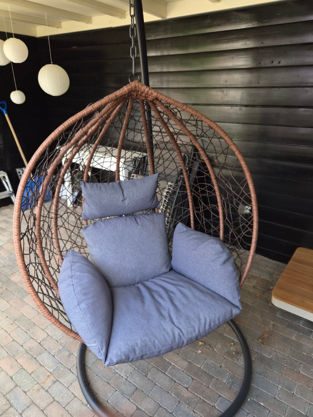 Comfortabele hangstoel met kussen - perfect voor buiten, Tuin en Terras, Ophalen of Verzenden, Zo goed als nieuw, Wicker