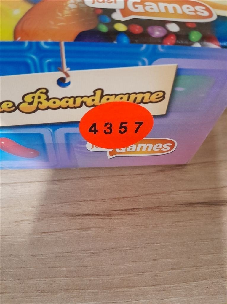 candy crush - 999 games - s4357, Hobby en Vrije tijd, Gezelschapsspellen | Bordspellen, Verzenden, Zo goed als nieuw