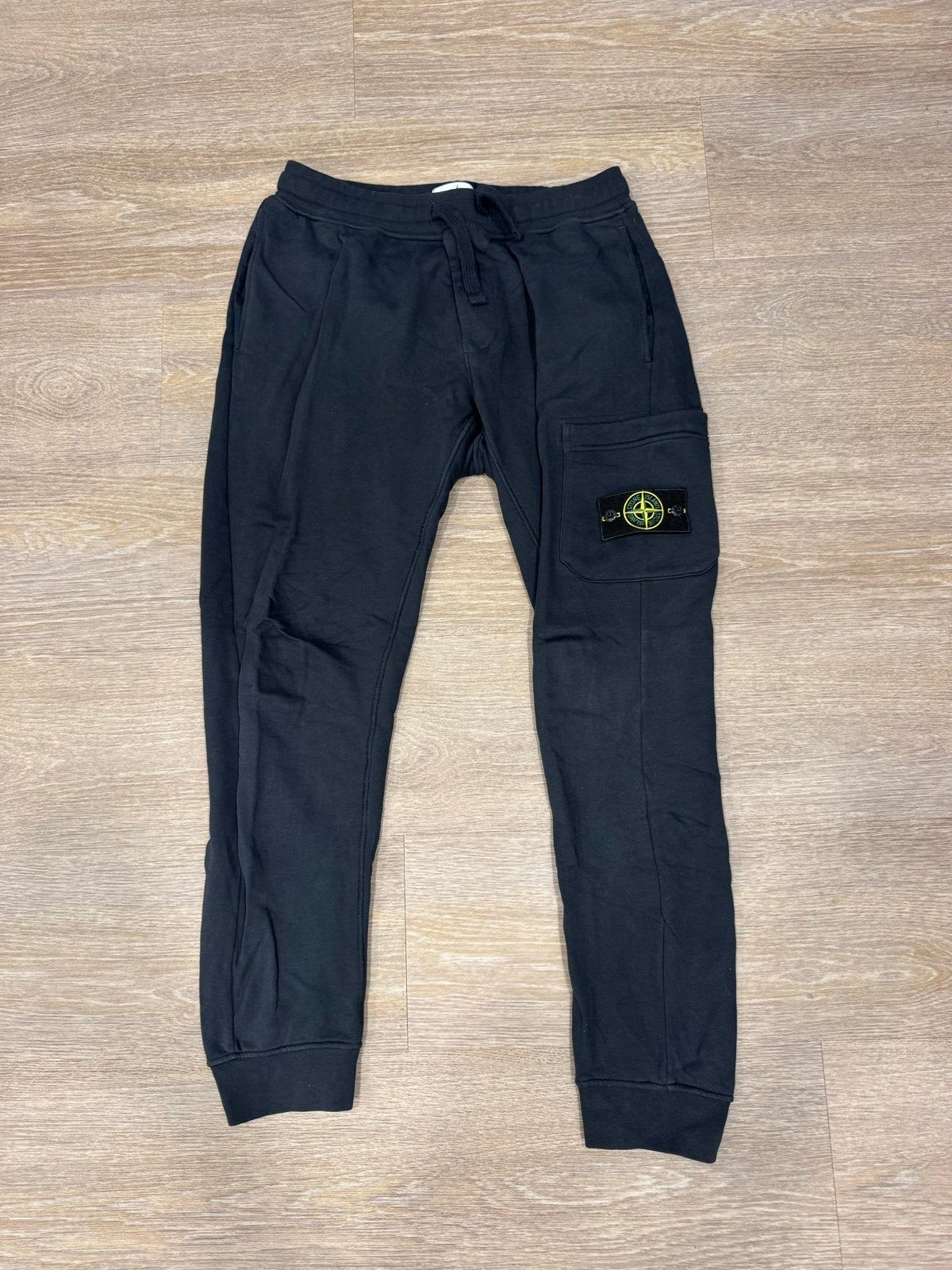 Stone Island Joggingbroek Maat M - Zo goed als nieuw, Kleding | Heren, Ophalen of Verzenden, Zo goed als nieuw, Maat 48/50 (M)