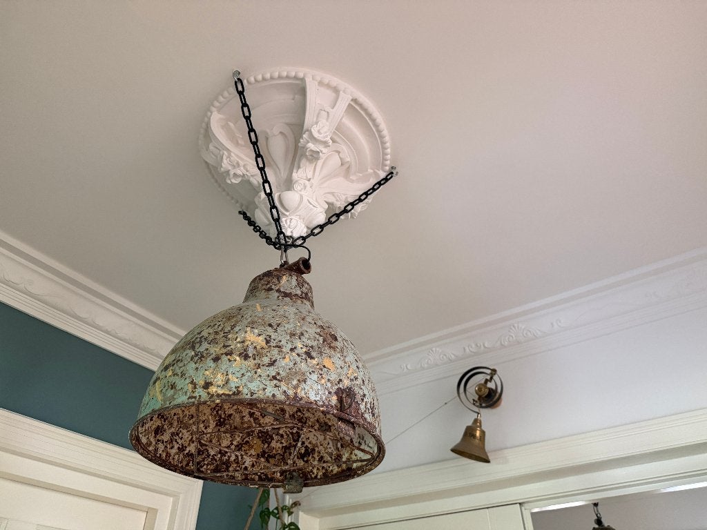 Twee originele vintage industriële hanglampen uit India, Huis en Inrichting, Ophalen, Gebruikt, Metaal