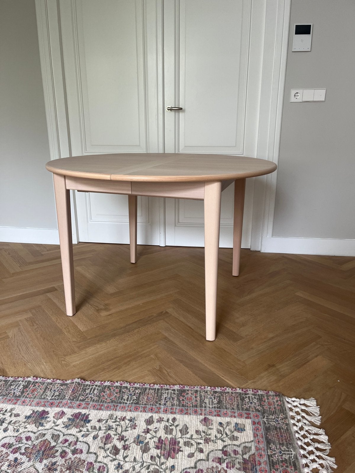 Uitschuifbare eettafel IKEA SKANSNÄS licht hout, Ophalen, Rond, 50 tot 100 cm, Zo goed als nieuw