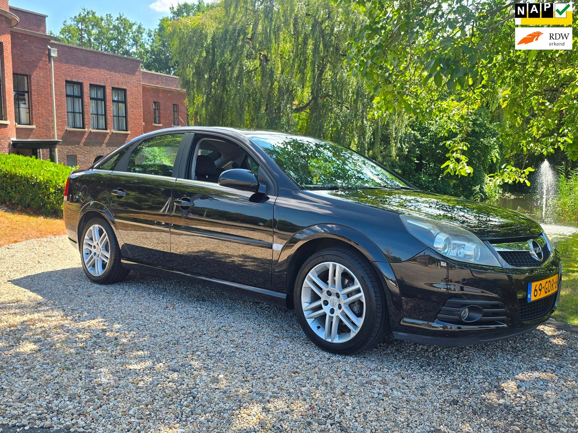Opel Vectra GTS 2.2-16V Executive, Auto's, Opel, Gebruikt, 4 cilinders, Leder en Stof, Origineel Nederlands