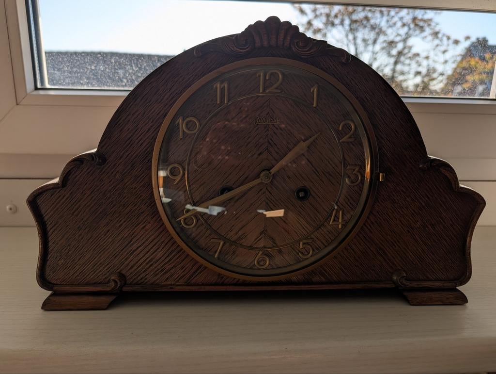 Antieke Junghans Tafelklok - Hout en Messing, Antiek en Kunst, Ophalen of Verzenden
