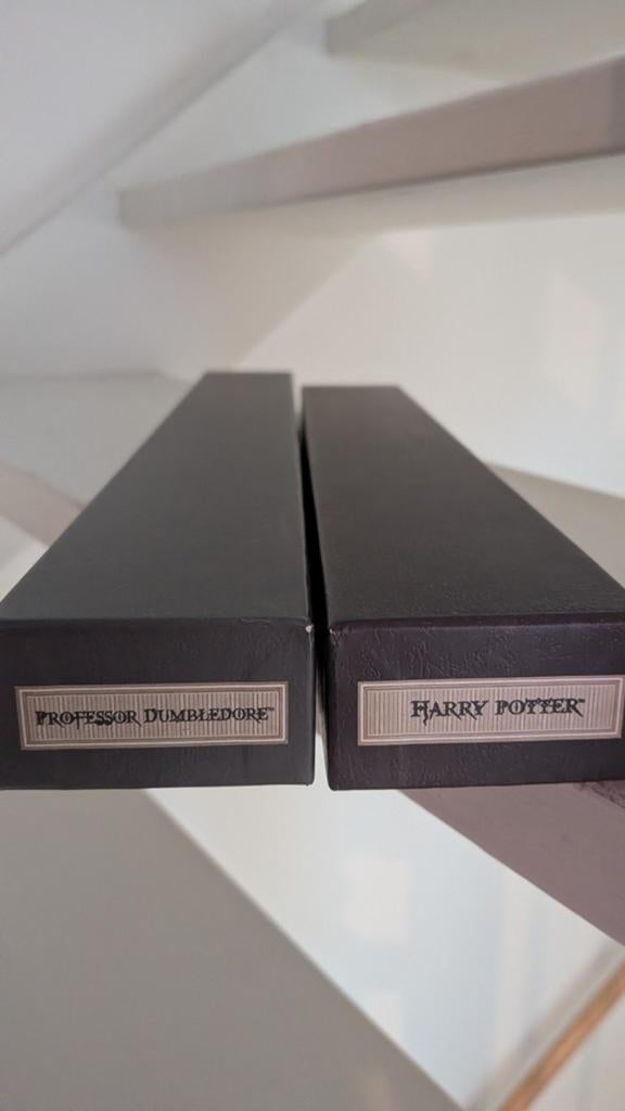 Harry Potter en Dumbledore toverstokken - Replica's, Ophalen of Verzenden, Zo goed als nieuw, Replica