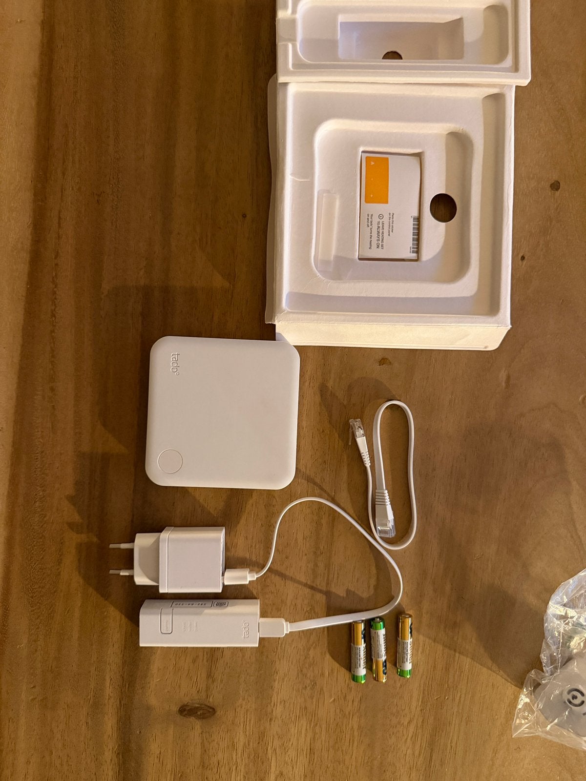 Tado kamerthermostaat met internet Bridge, Ophalen of Verzenden, Slimme thermostaat, Zo goed als nieuw