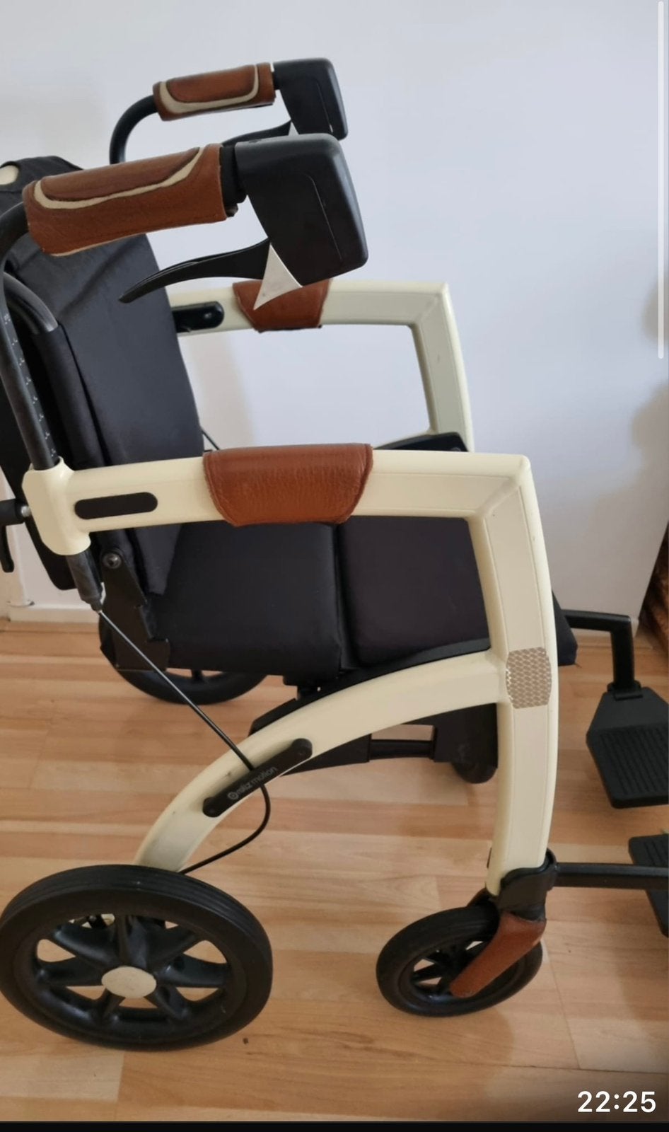 Rollz motion 2.1 rollator en rolstoel in Een, Diversen, Ophalen, Inklapbaar, Zo goed als nieuw, Duwrolstoel