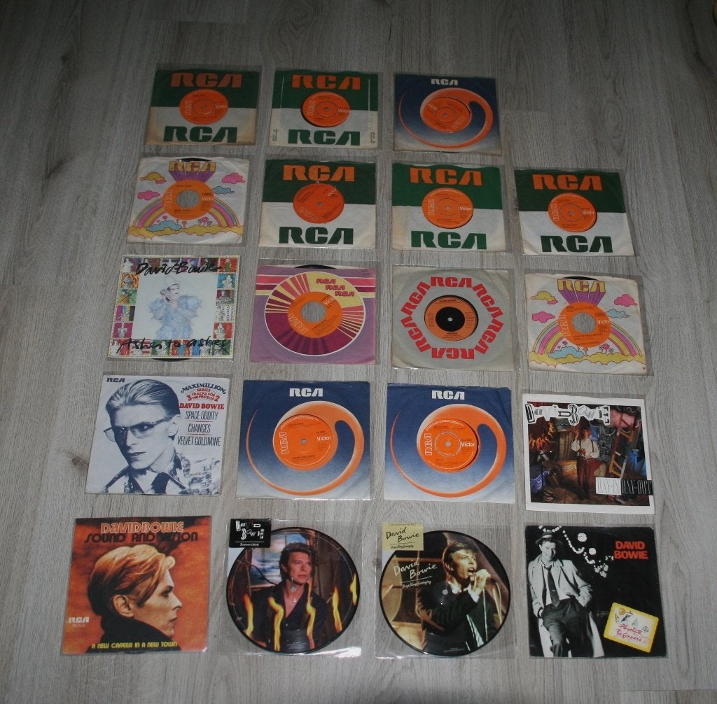 19 SINGLES (DAVID BOWIE) in een single mapje, Gebruikt, 7 inch, Ophalen of Verzenden, Picture disc