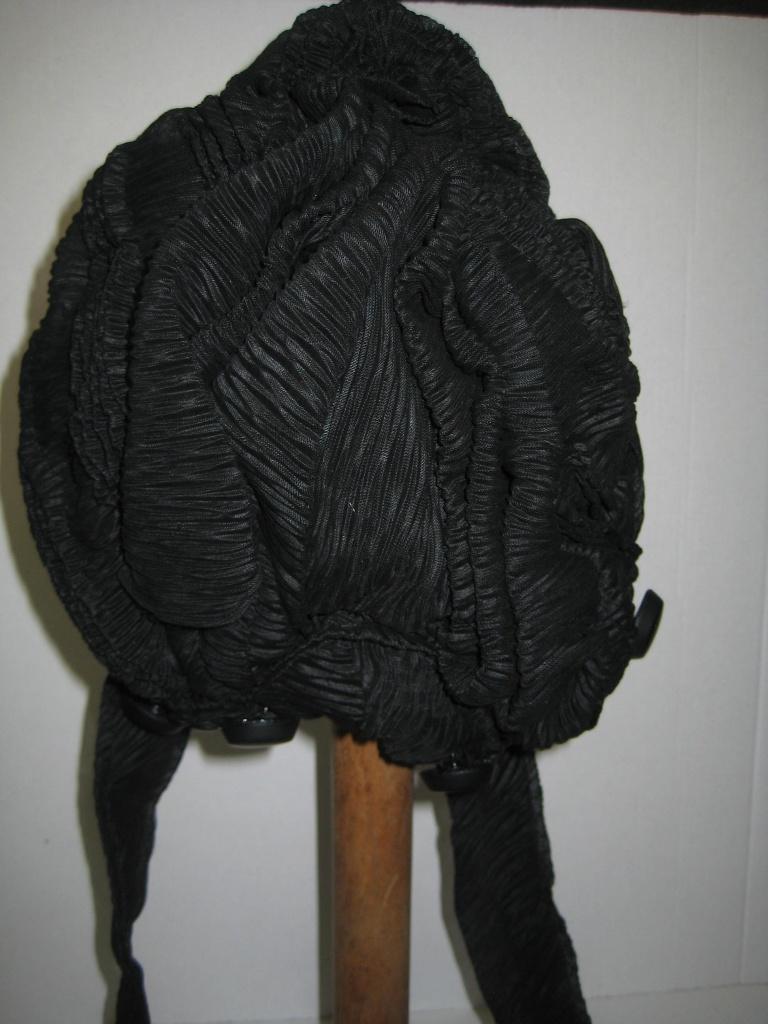 ANTIEKE ZWARTE MUTS, Ophalen of Verzenden