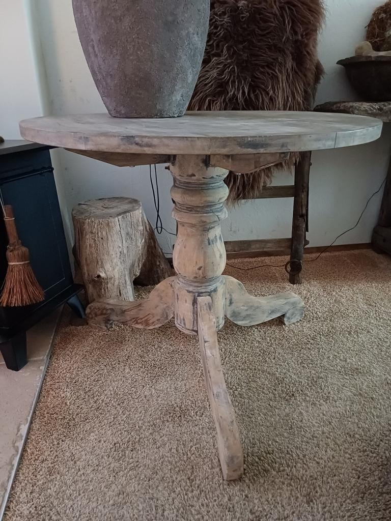 Aura Peeperkorn grote wijntafel bijzettafel tafel 85 cm, Ophalen