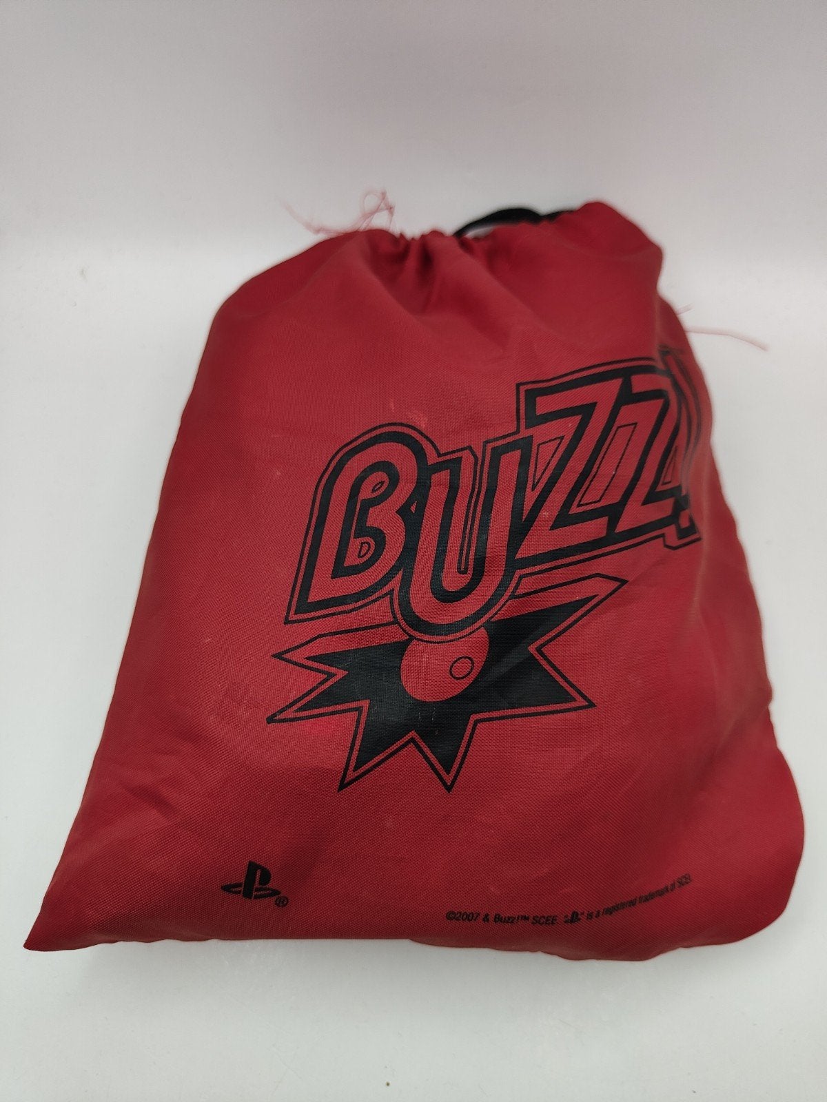 Buzz! Quiz TV PS3 met 4 Buzzers en opbergzak, Overige genres, Ophalen of Verzenden, Zo goed als nieuw, Eén computer