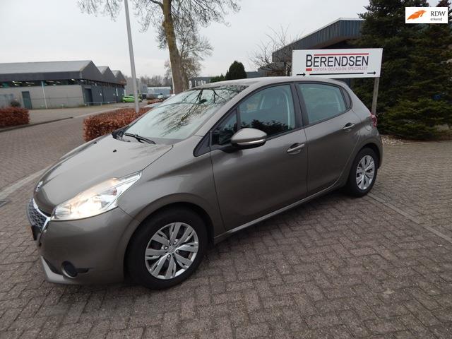 Peugeot 208 1.2 VTi Blue Lease Executive 5 DRS, Voorwielaandrijving, Euro 5, Gebruikt, 31 €/maand