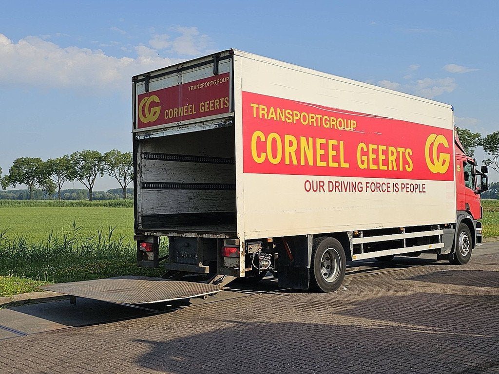 SCANIA P270 lift hard wood floor, Bedrijf, Diesel, Euro 4, Stoelverwarming