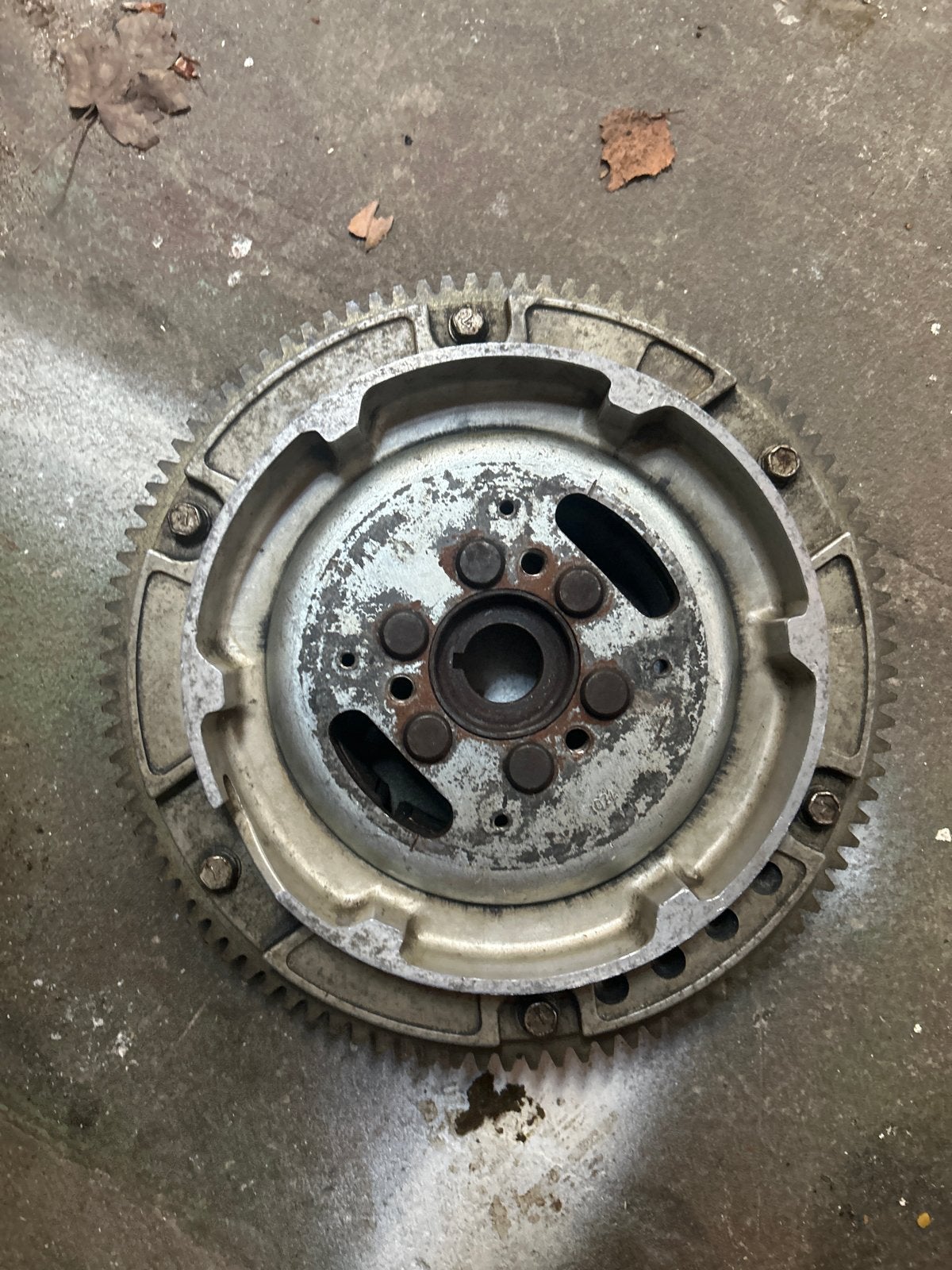 Vliegwiel Yamaha 40pk buitenboordmotor, Ophalen, Gebruikt, Motor en Techniek, Motorboot