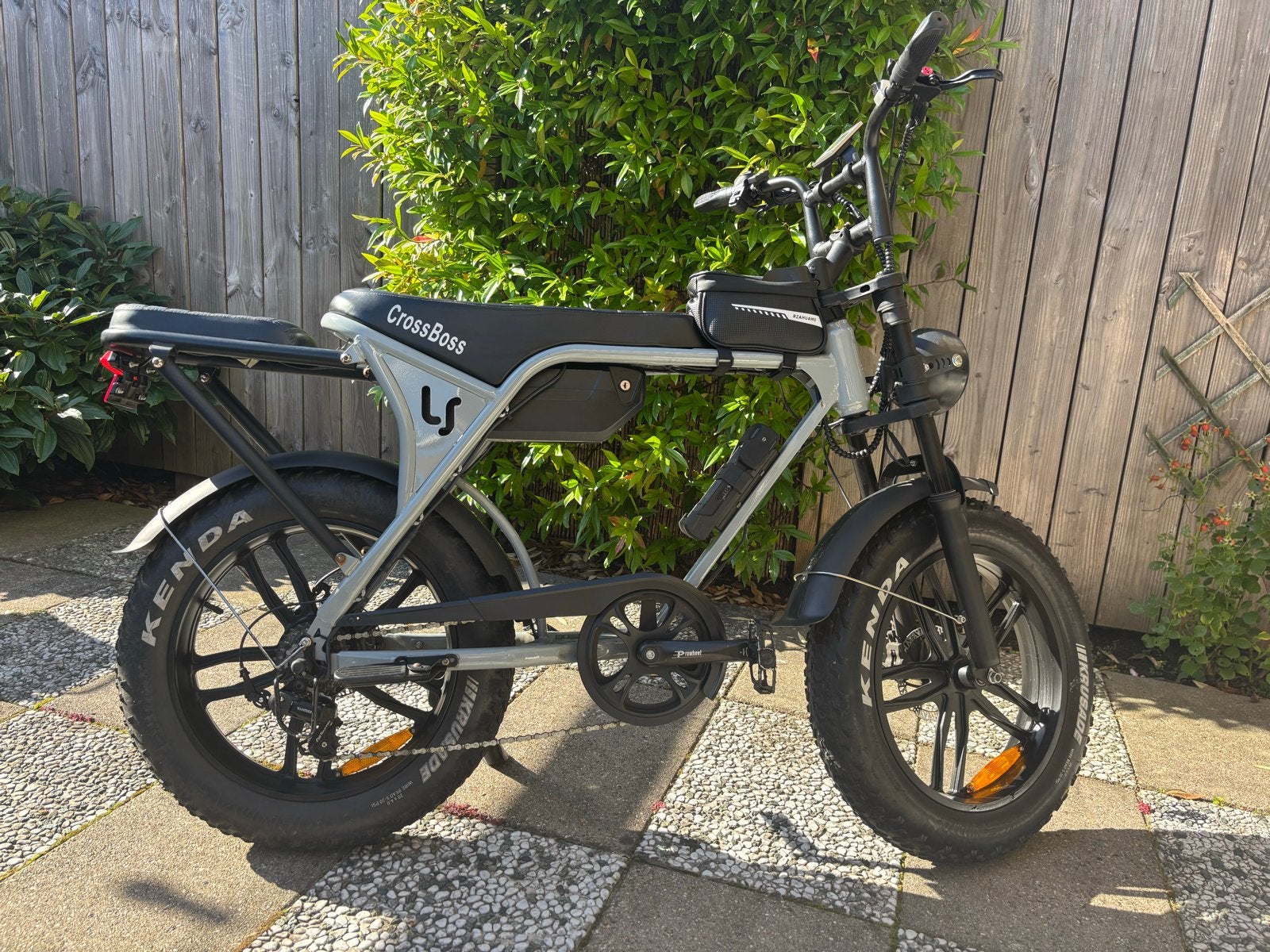 Fatbike V8   E-bike, Gebruikt, 59 cm of meer, 50 km per accu of meer, Ophalen