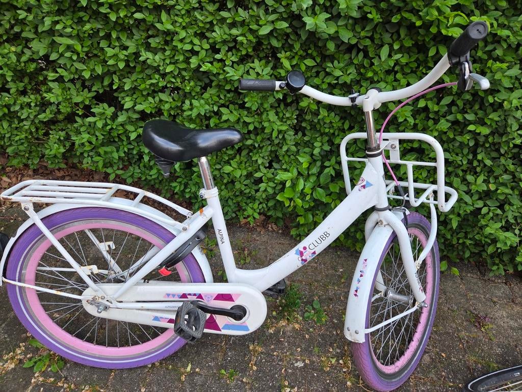 Clubb meisjesfiets 22 inch wit/paars met voordrager, Ophalen, Terugtraprem, Handrem, Clubb