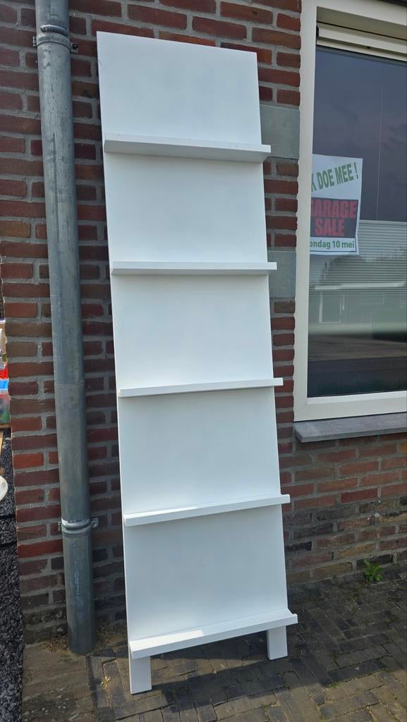 Witte boekenplank / displayrek, Ophalen, Met plank(en), Gebruikt, 50 tot 100 cm