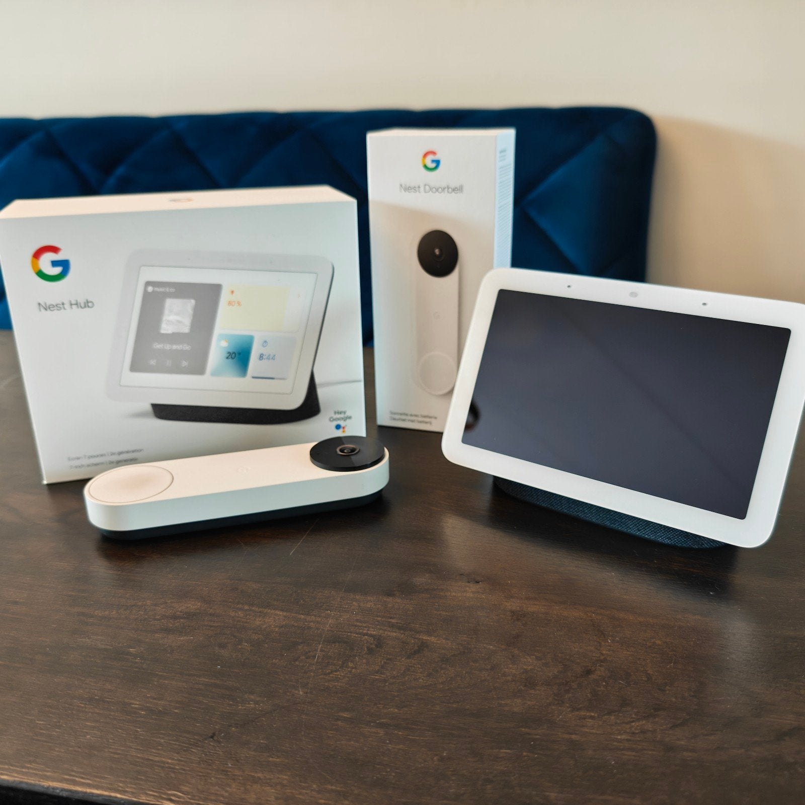 Google Nest Hub 2nd Gen + Nest Videodeurbel, Slimme speaker, Ophalen of Verzenden, 60 tot 120 watt, Gebruikt