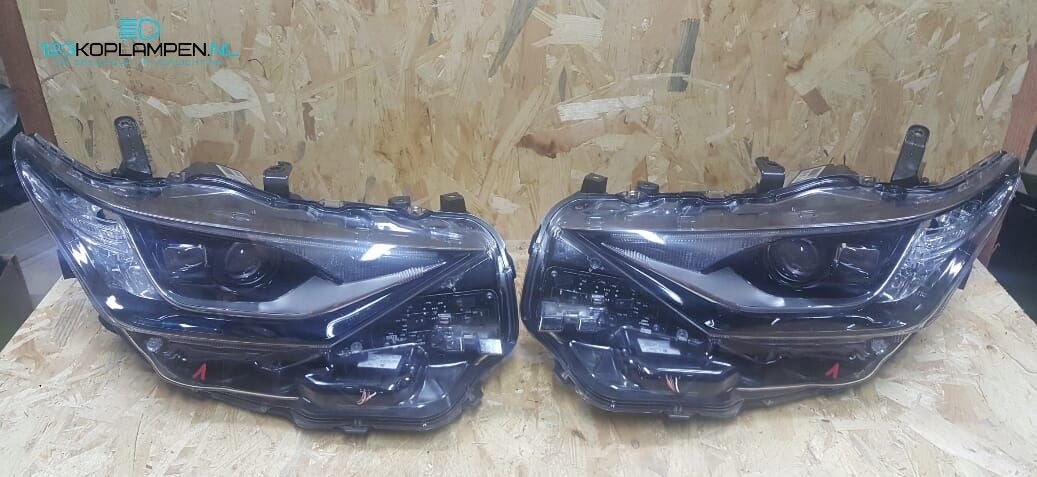 Toyota Auris 2 E18 Facelift Full Led koplamp links rechts, Auto-onderdelen, Verlichting, Gebruikt, -, -, Ophalen of Verzenden